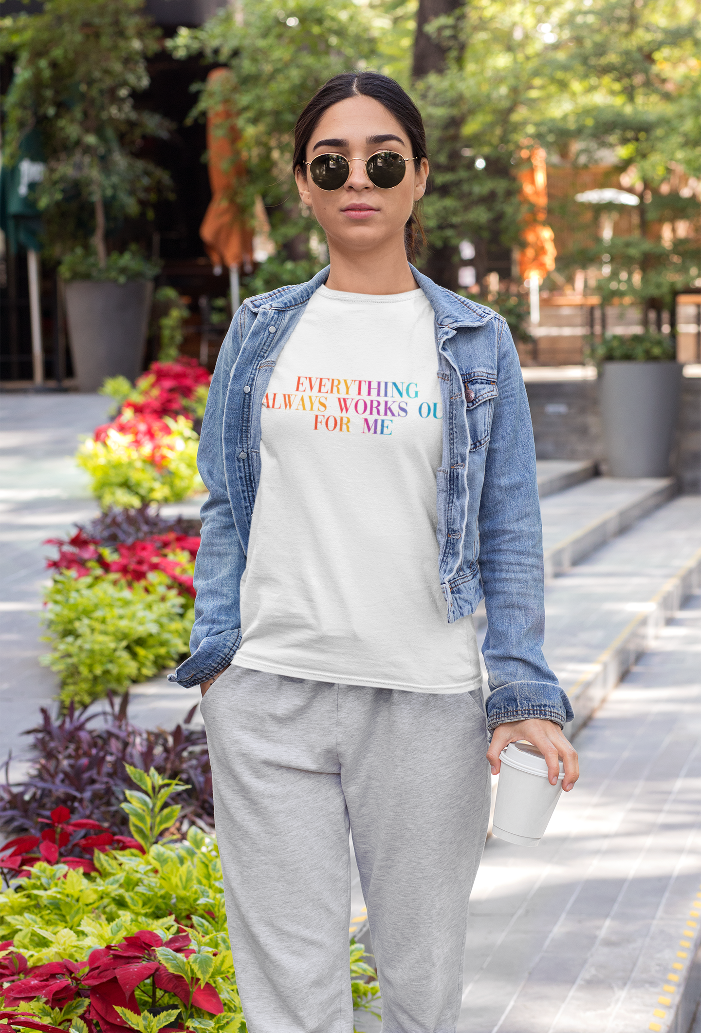 Premium Shirt für Frauen "Everything always works out for me"